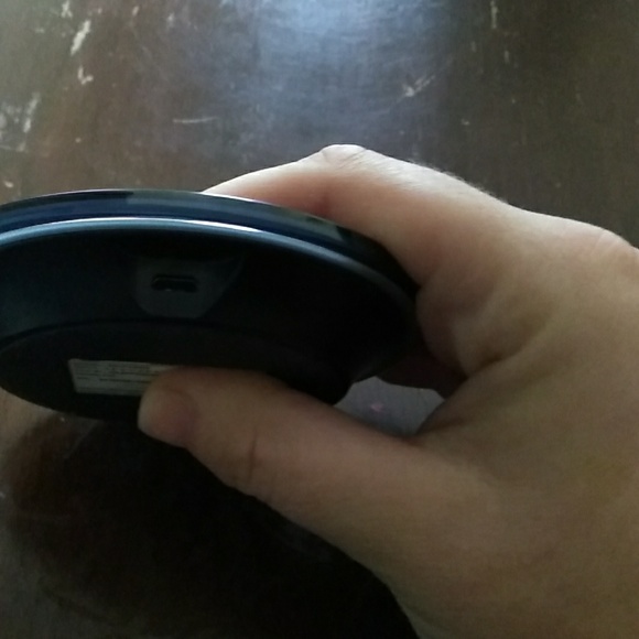 Samsung Wireless Charger - Picture 3 of 3